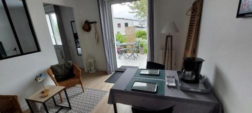 CHAMBRE AVEC SUITE DE 26 M2 Hotel in Saint-Pair-sur-Mer