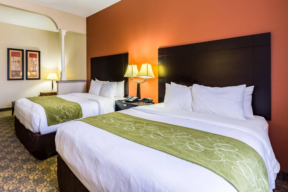 Suite room