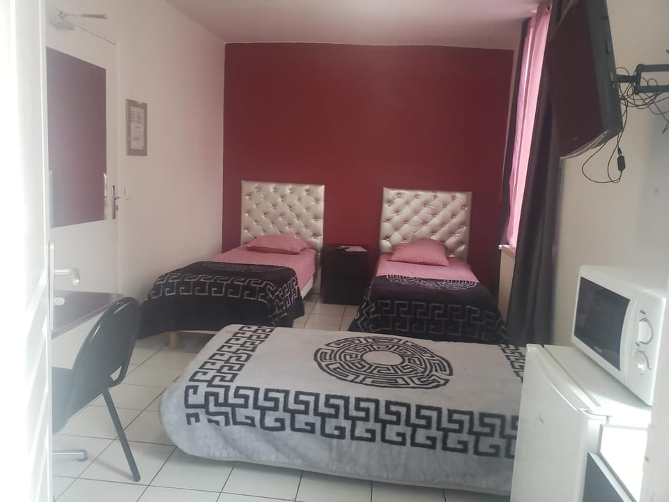 LE CEDRE Hotel in Saint-Denis, France