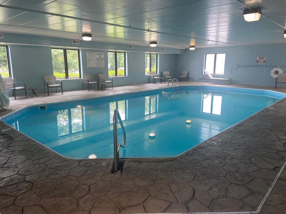 Holiday Inn Express Hotel & Suites Columbus Airport By IHG Hotel in Gahanna