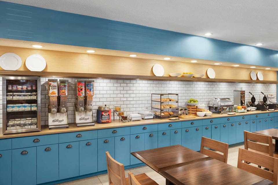 Country Inn & Suites by Radisson, Columbus Airport, OH Hotel in Northeast Columbus