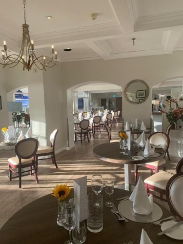 The Commodore Hotel Hotel in The Old Stables