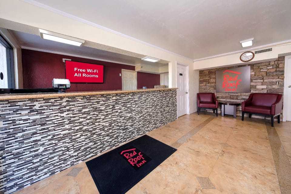 Red Roof Inn Crestview Hotel in Crestview