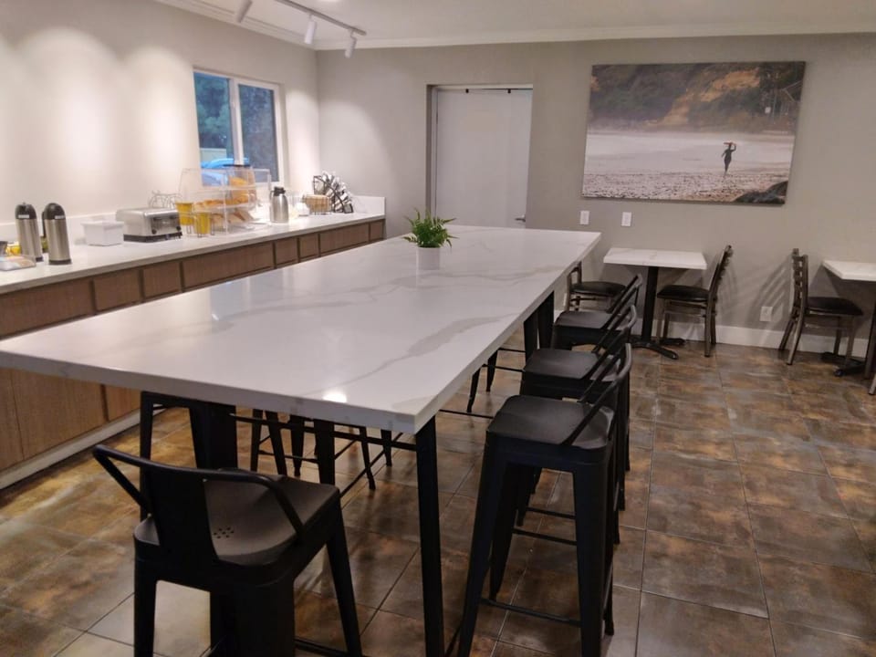 SureStay by Best Western Chula Vista San Diego Bay Hotel in National City
