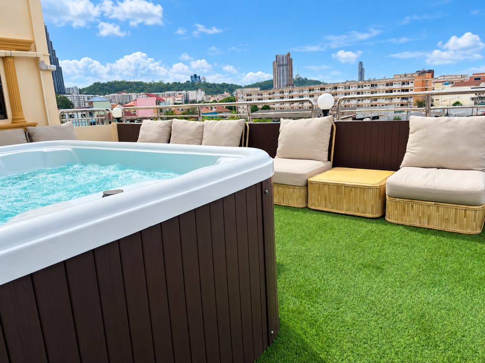 Hot tub