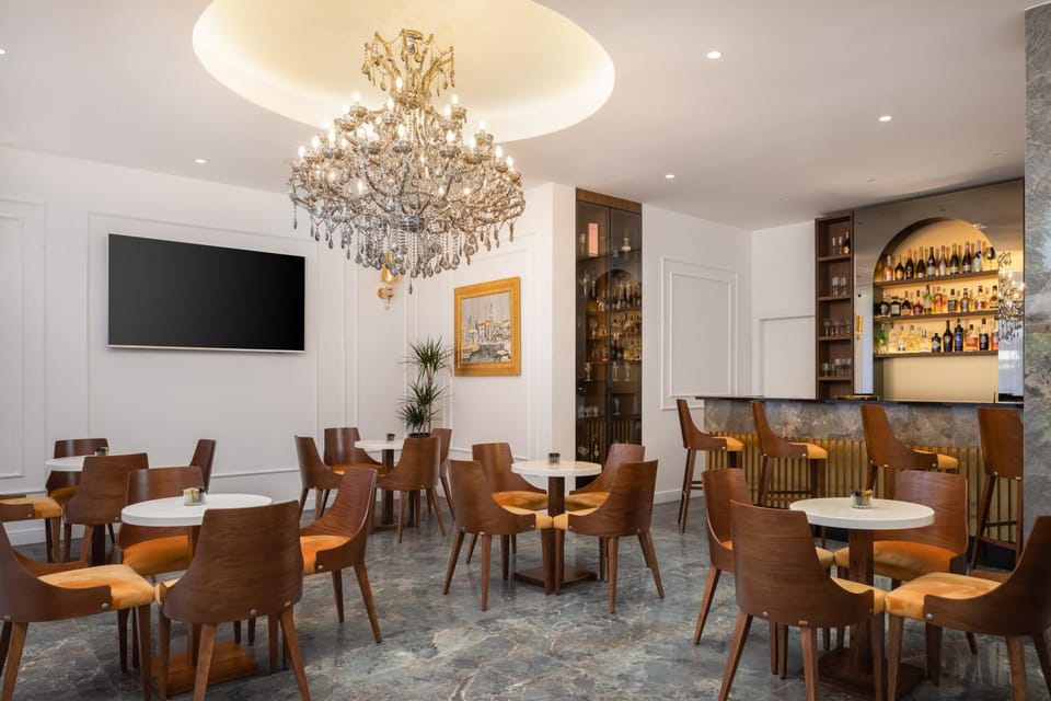 Bar/lounge