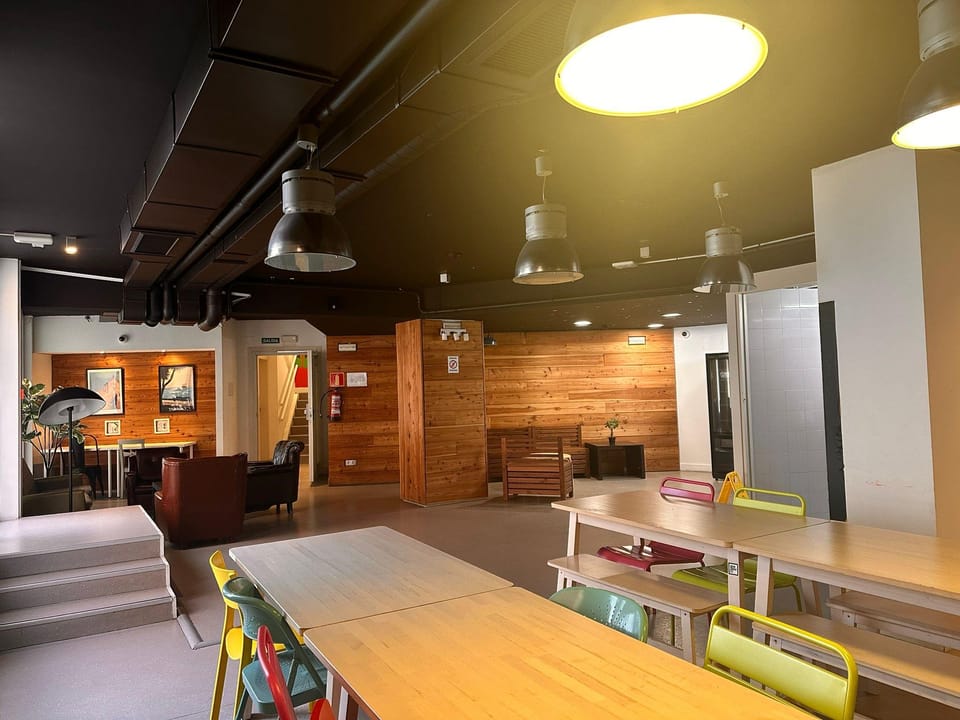 Hostel ganbara  Capsule hotel in Bilbao