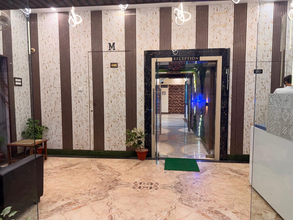 Exo primium hotal, Devvanshi villa  Hotel in Varanasi
