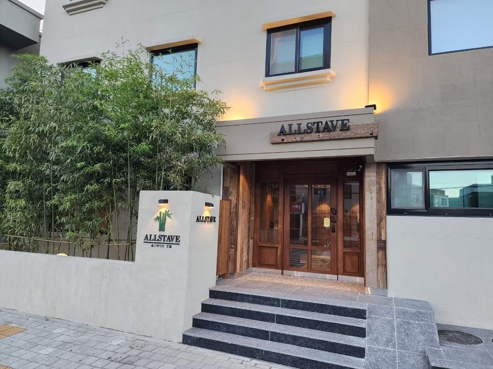 Gangneung Allstave Motel in Seoul