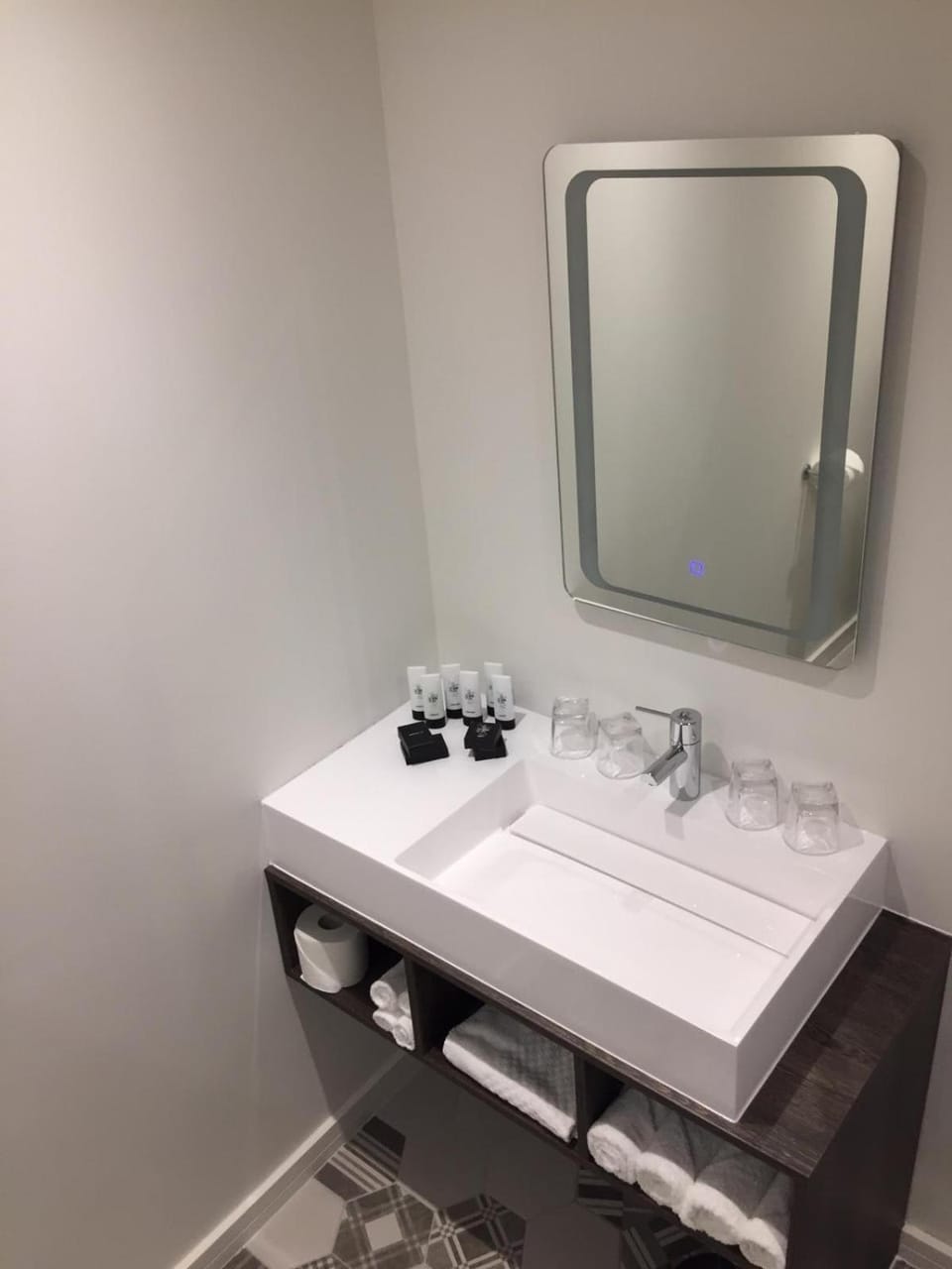 Base Dingle Hotel in Dingle