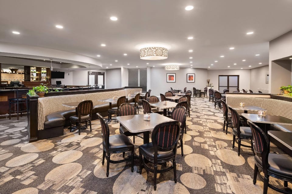 Wyndham Sacramento Hotel in North Highlands