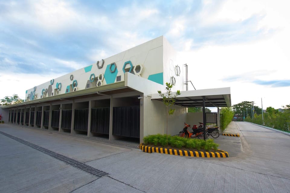 Hotel Ivory Hotel in Calabarzon