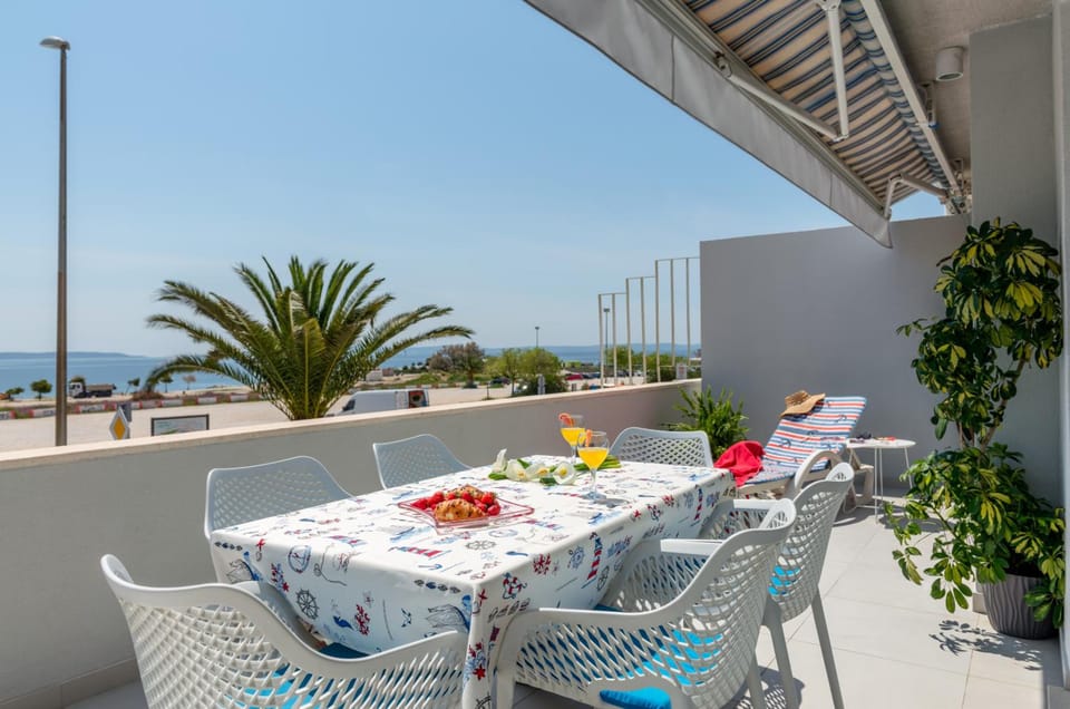 Beachfront Apartment Split Hotel in Split