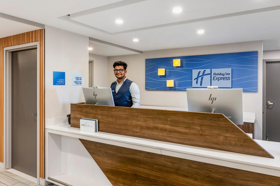 Holiday Inn Express Chicago-Downers Grove By IHG Hotel in Lombard