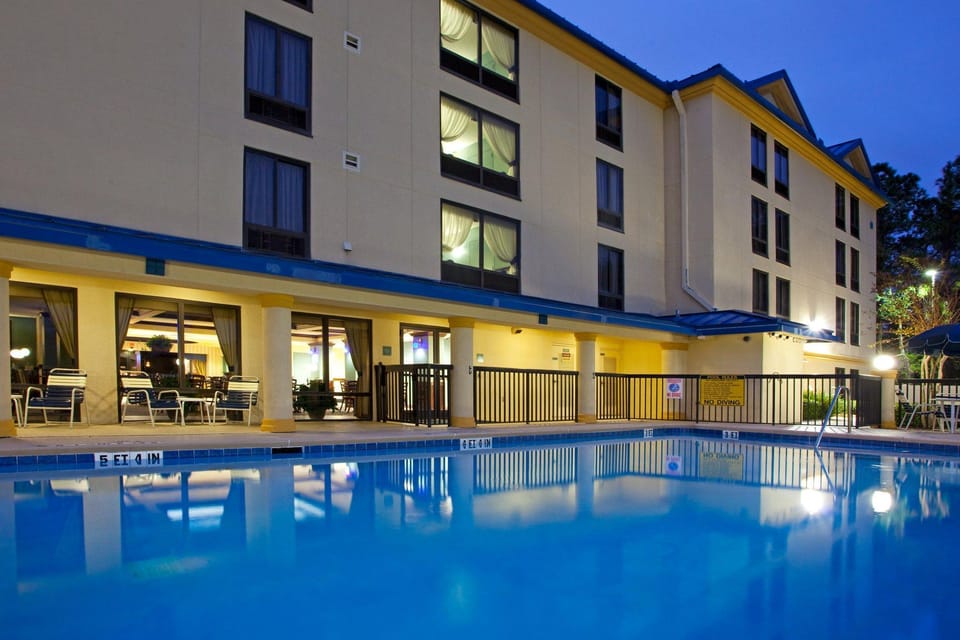 Holiday Inn Express Hotel & Suites Jacksonville-South By IHG Hotel in Jacksonville