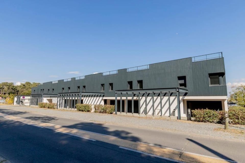 Les Suites Du Ferret Hotel in La Teste-de-Buch