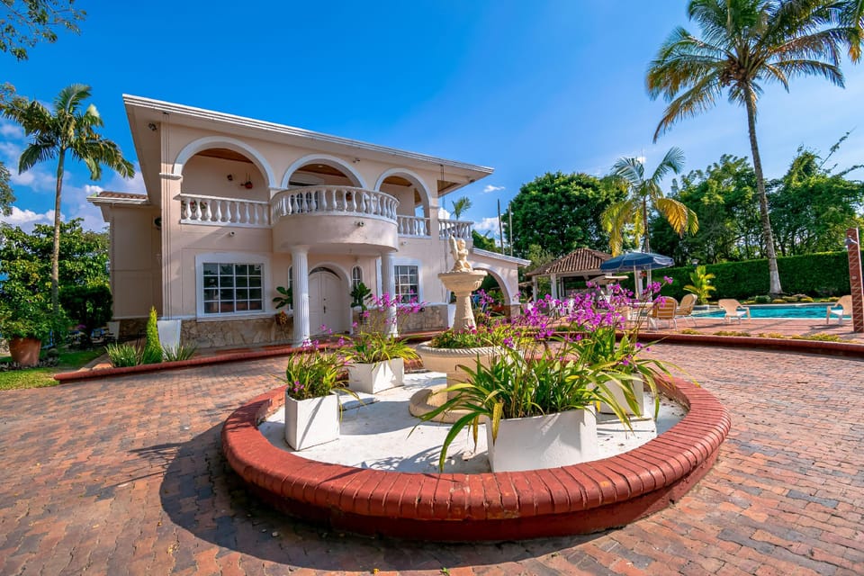 Chalet Villa Puebla Hotel in Quindio, Colombia