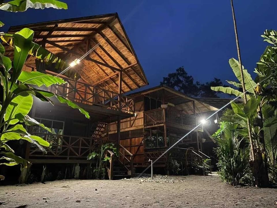 Ostional river Hotel in Nuquí