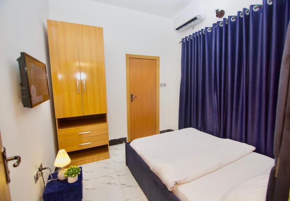 Loomzy Suites and Apartments Hotel in Lagos, Nigeria