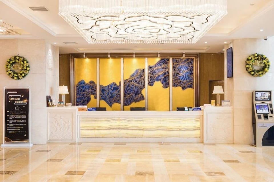 HALCYONBOWER INTERNATIONAL HOTEL Hotel in Fujian