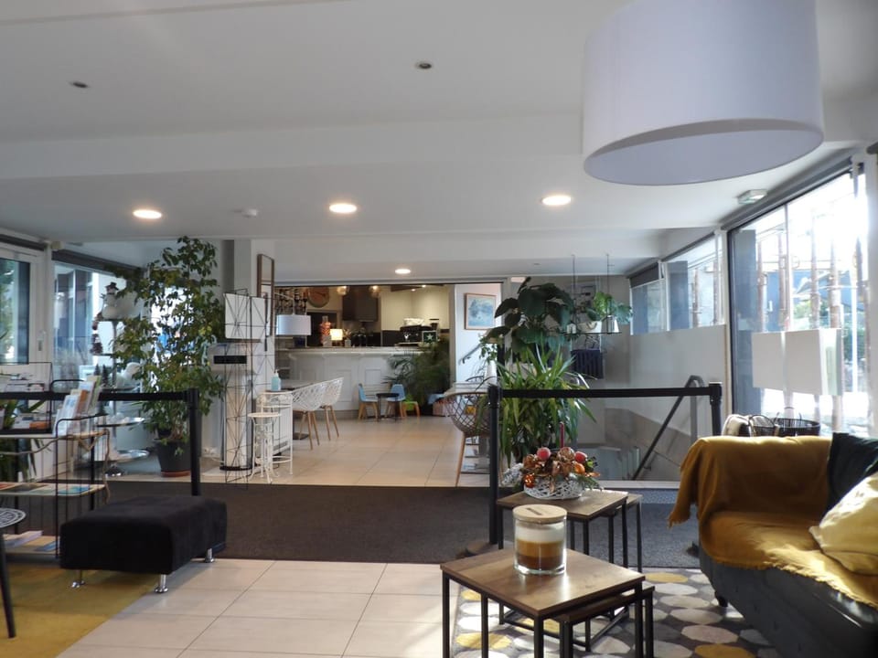 Logis Hotel Restaurant Le Jardin Delice Hotel in Centre-Val de Loire