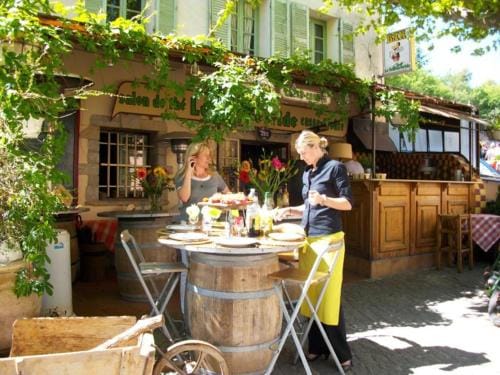 Le Tournebride Hotel in Solliès-Toucas