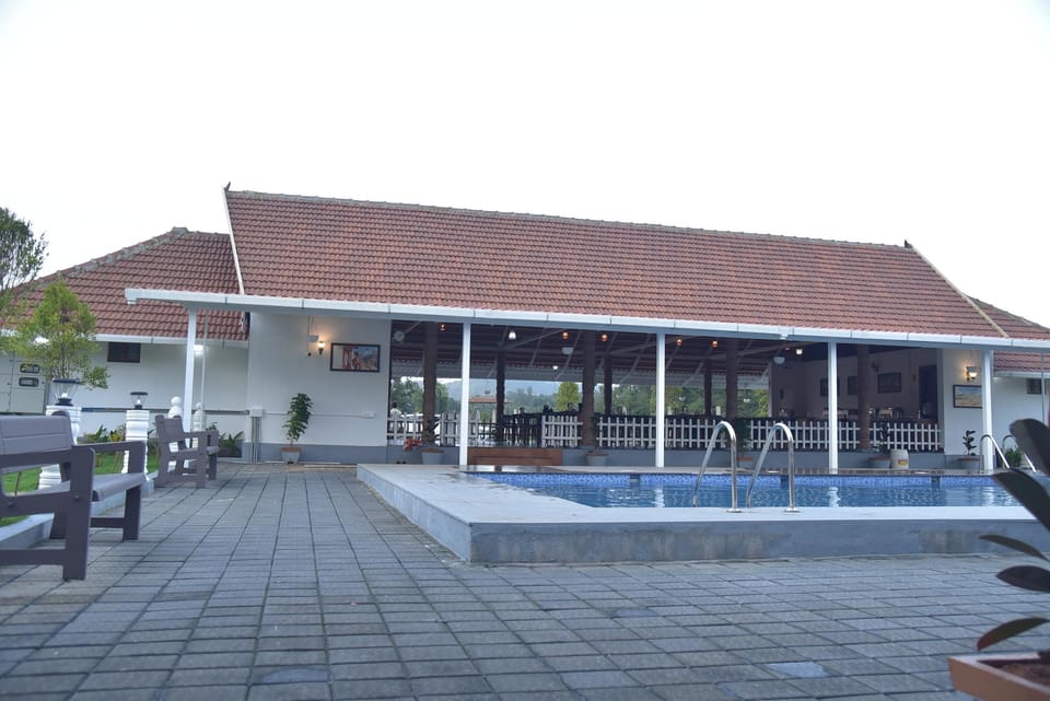 Madhuvana Retreat Hotel in Karnataka