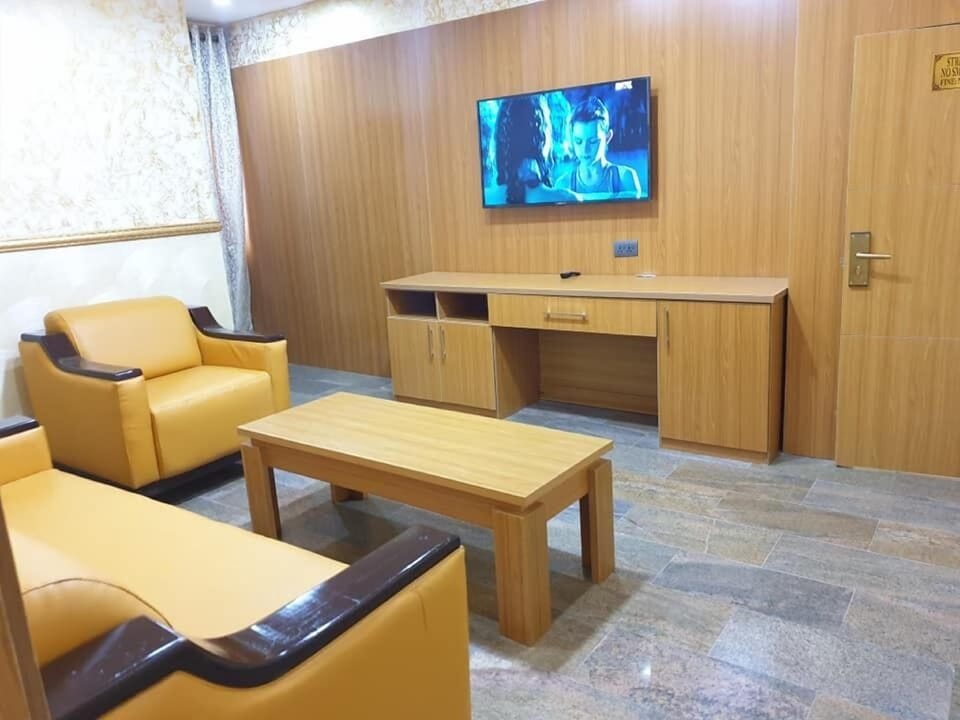 Goldstep Hotel and Suites Abraka Hotel in Nigeria