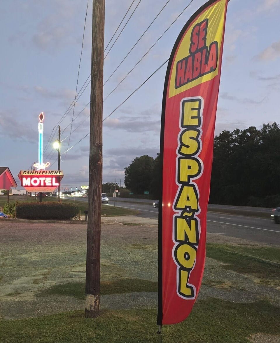 Candle Light Motel Hotel in Alabama