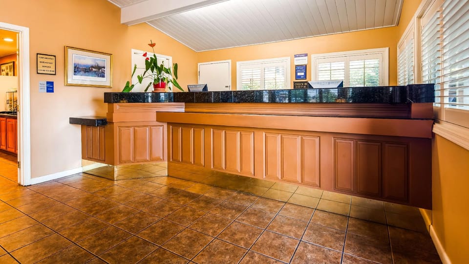 Best Western Golden Key Hotel in Auburn