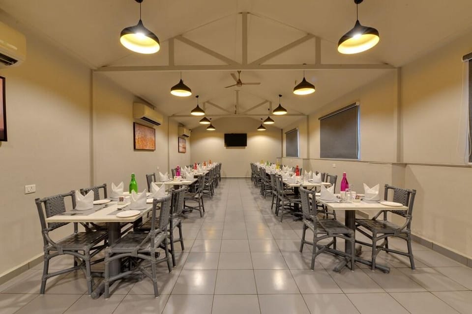 Iris Beacon Hotel, Rajkot Hotel in Gujarat