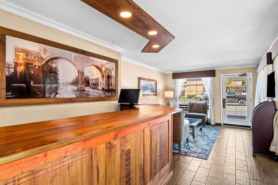 Best Western University Lodge Hotel in Davis