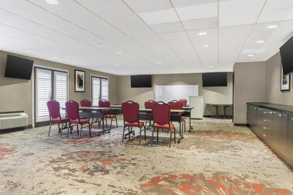 Best Western Plus Brookside Inn Hotel in Milpitas