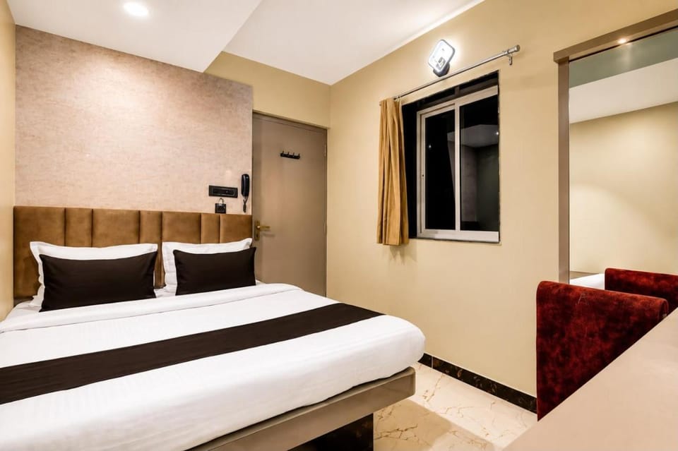 Kolkata Seven Inn LLP Hotel in Kolkata