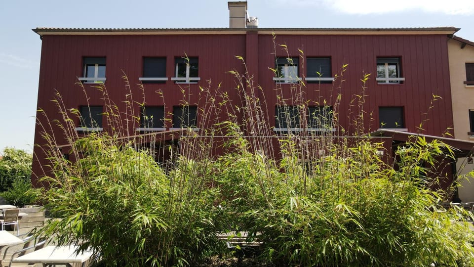 Hotel Les Rives D'Allier Hotel in Auvergne-Rhône-Alpes