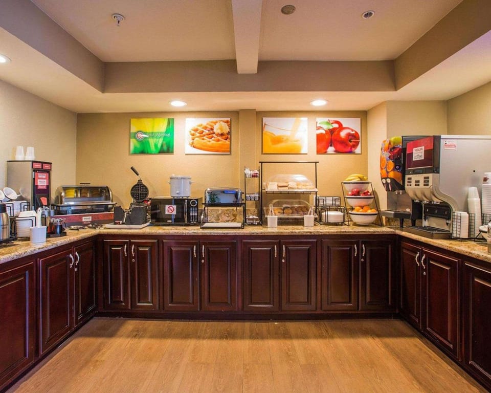 Quality Inn Downey Hotel in Downey