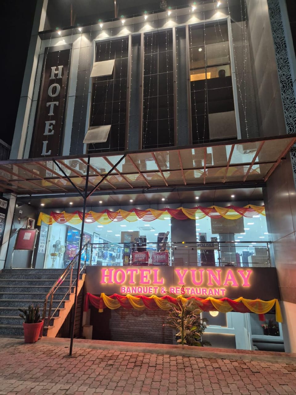 Hotel Yunay Gorakhpur Hotel in Uttar Pradesh