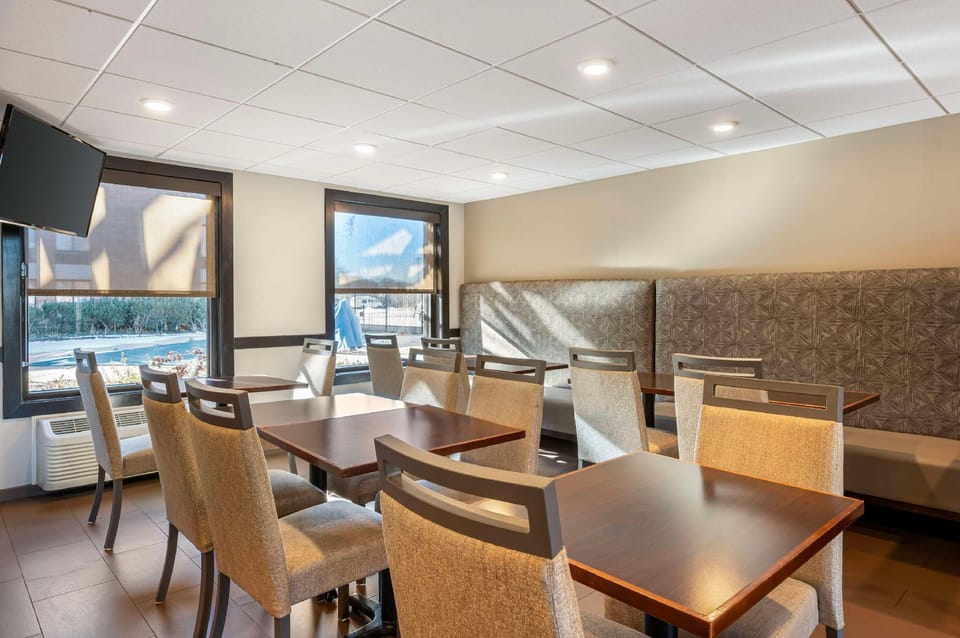 Best Western Chicago - Downers Grove Hotel in Lombard