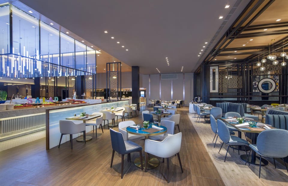 Golden Tulip Shanghai Hongqiao Hotel in Shanghai