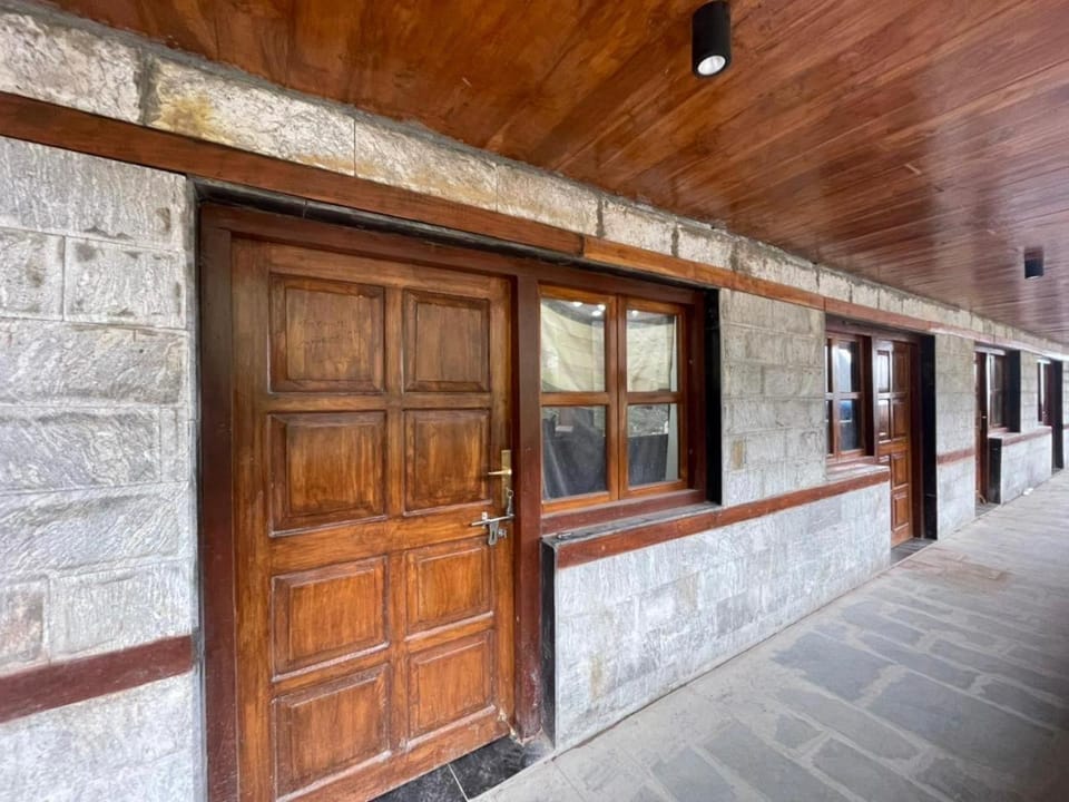 Kedarnath Astha Path ME5 Building Hotel in Uttarakhand