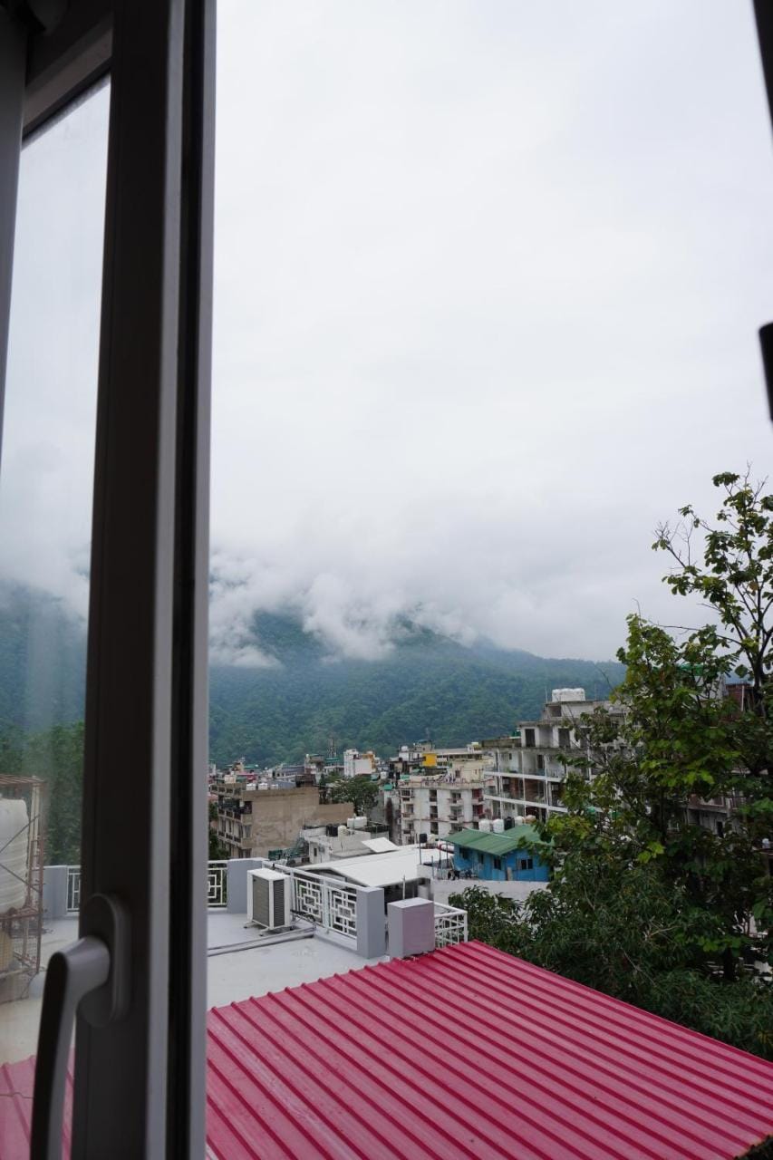 Beyond Rishikesh - Cozy Stay and Cafe Hotel in Rishikesh