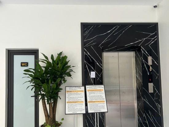 Mina Building Self Check-in Hoa Lu Old Town Hotel in Vietnam