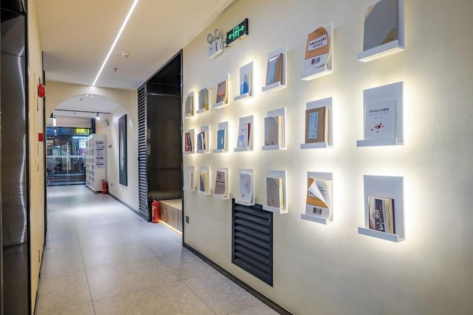 Aidi Ecommunity Apartment Hotel in Shenzhen