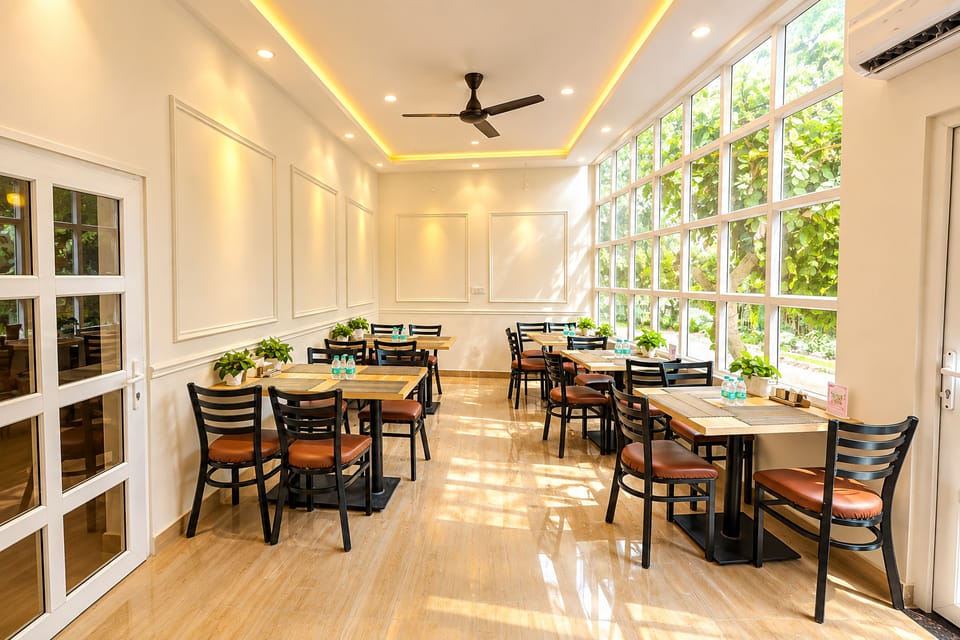 Hotel Darpan Nikunj, Vrindavan Hotel in Uttar Pradesh