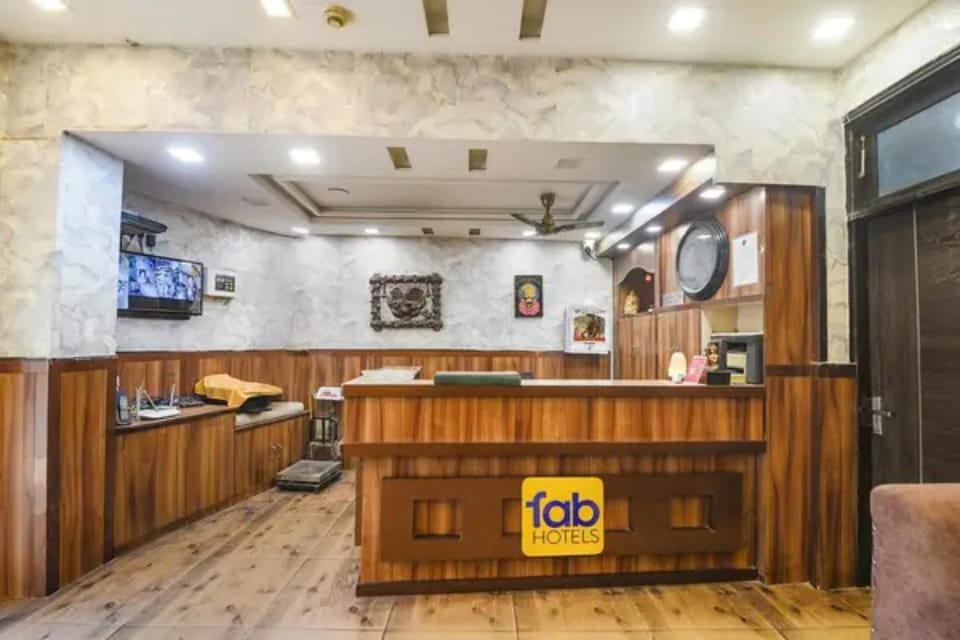 FabHotel Shubham Villa Hotel in Noida