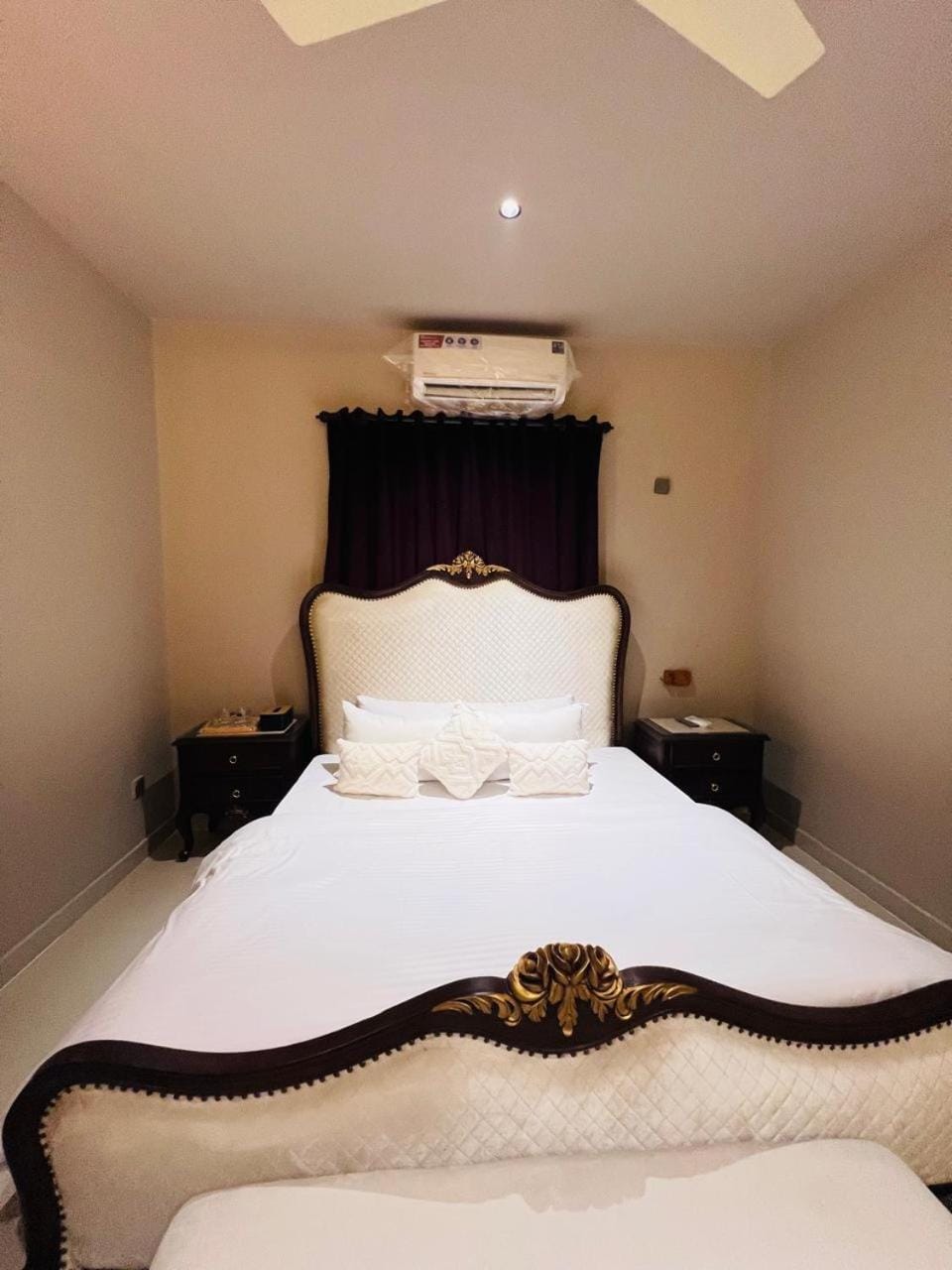 Sunset View Guest House Hotel in Karachi