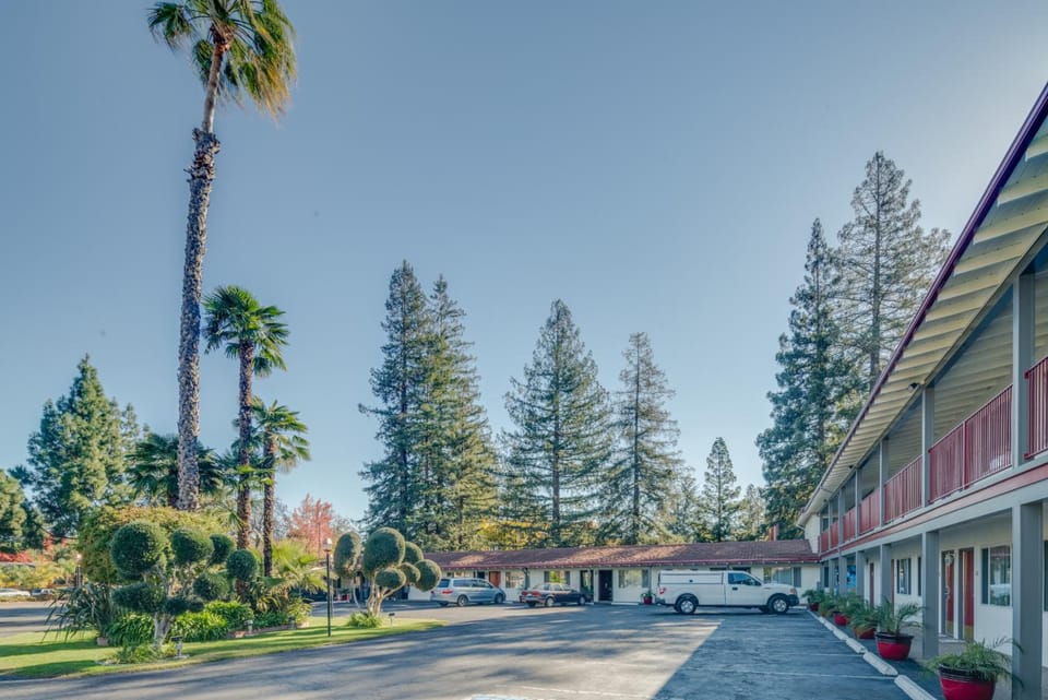 The Palo Alto Inn Hotel in Palo Alto