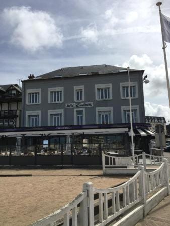 Les Embruns Hotel in Deauville