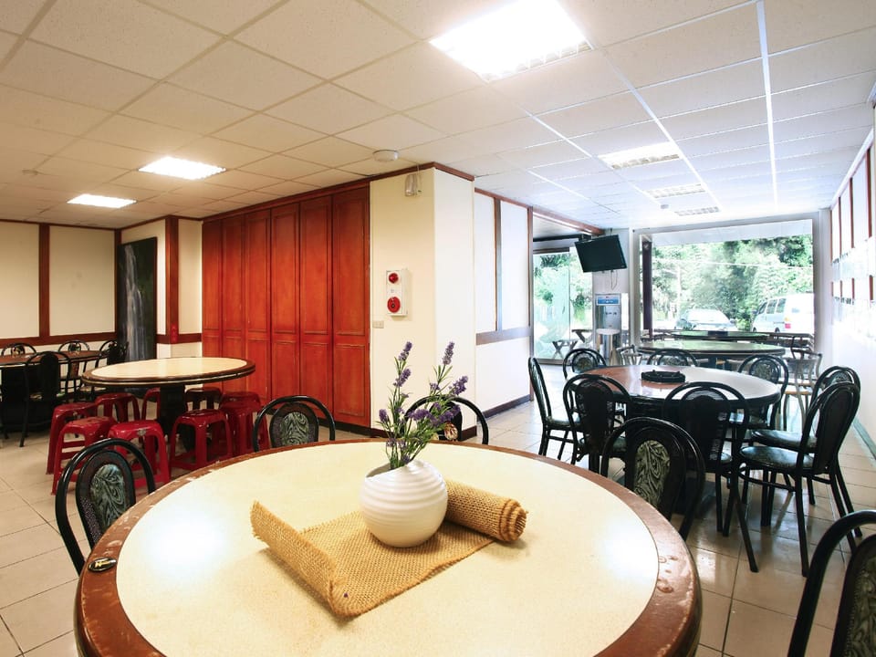 Fenchihu Street Hotel                                                                            Hotel in Taiwan, Province of China