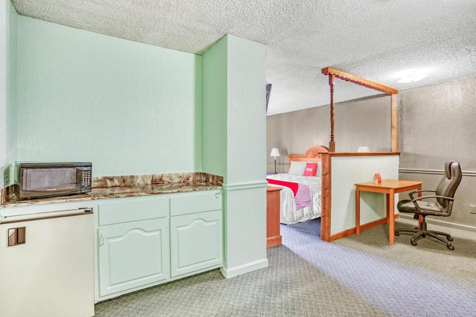Garden Cove Hotel Suites Hotel in Tulsa